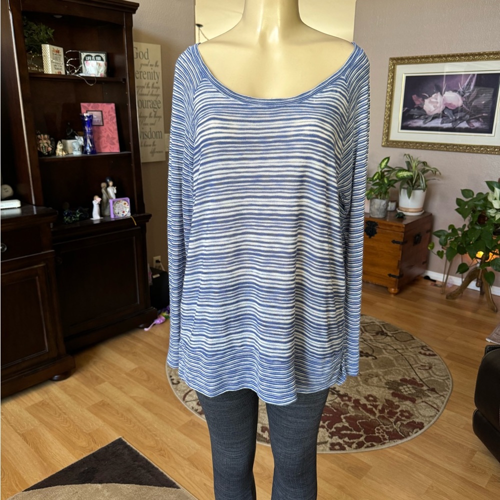 Retro-ology blue & white long sleeve shirt-XL-NWT